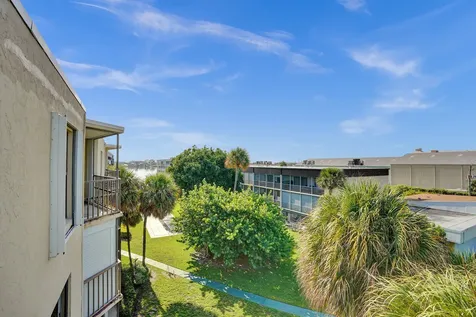 890 N Federal Highway Lantana FL 33462