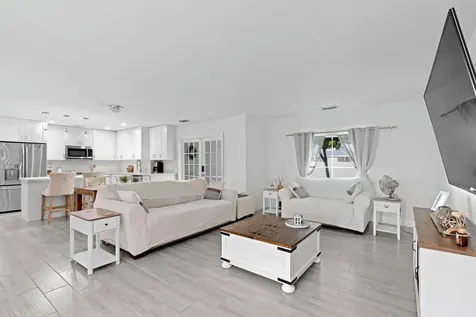 5285 Sunrise Boulevard Delray Beach FL 33484
