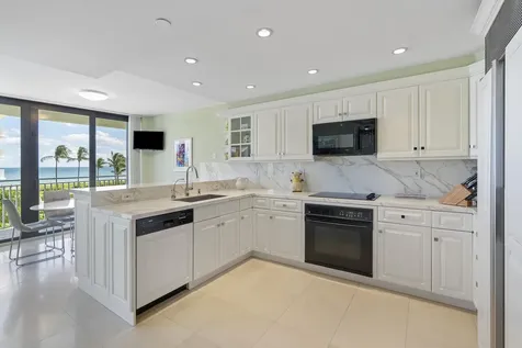 2580 S Ocean Boulevard Palm Beach FL 33480