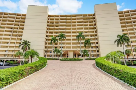 132 Lakeshore Drive North Palm Beach FL 33408
