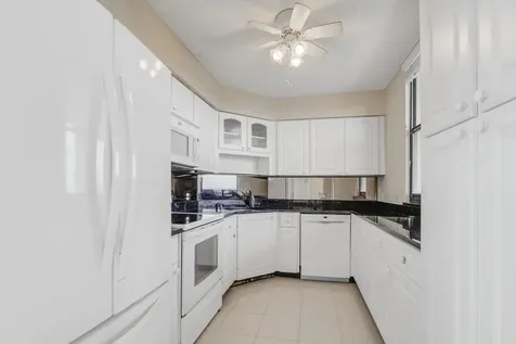 132 Lakeshore Drive North Palm Beach FL 33408