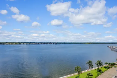 132 Lakeshore Drive North Palm Beach FL 33408