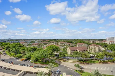 132 Lakeshore Drive North Palm Beach FL 33408