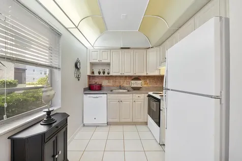 157 Flanders D Delray Beach FL 33484