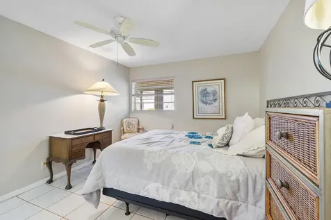 157 Flanders D Delray Beach FL 33484