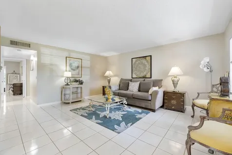 157 Flanders D Delray Beach FL 33484