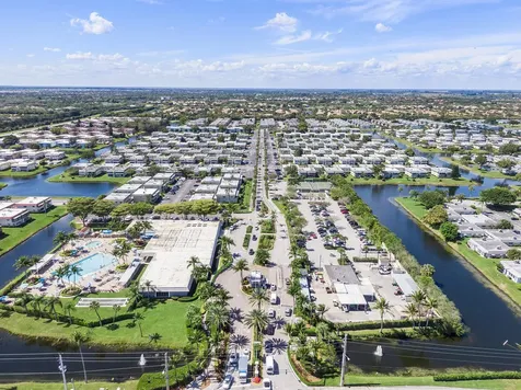 157 Flanders D Delray Beach FL 33484