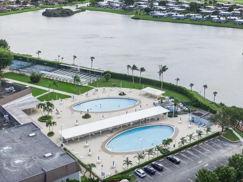 157 Flanders D Delray Beach FL 33484