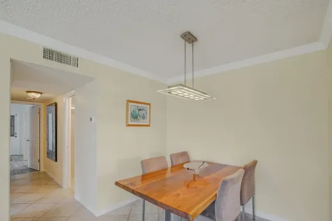 202 High Point Terrace Delray Beach FL 33445