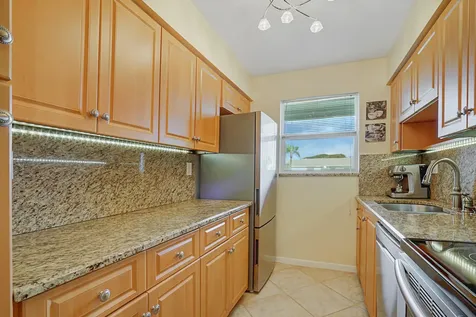 202 High Point Terrace Delray Beach FL 33445