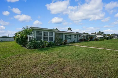 202 High Point Terrace Delray Beach FL 33445