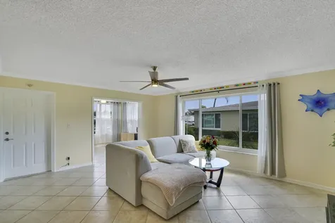 202 High Point Terrace Delray Beach FL 33445