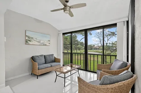 8450 Casa Del Lago Boca Raton FL 33433