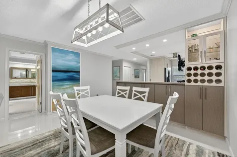 8450 Casa Del Lago Boca Raton FL 33433