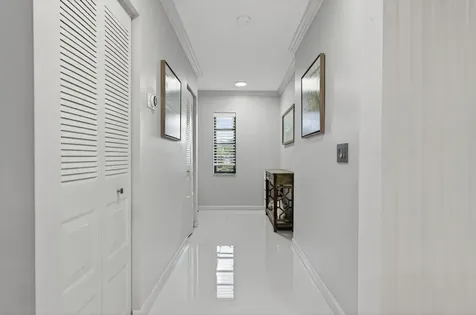 8450 Casa Del Lago Boca Raton FL 33433