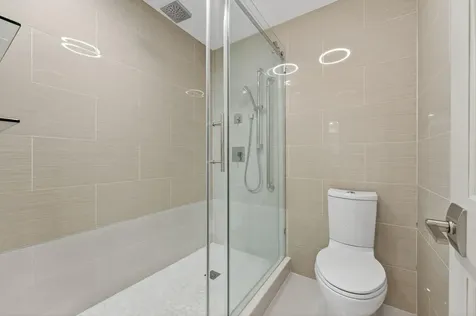 8450 Casa Del Lago Boca Raton FL 33433