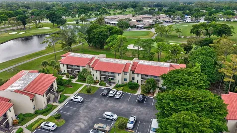 8450 Casa Del Lago Boca Raton FL 33433