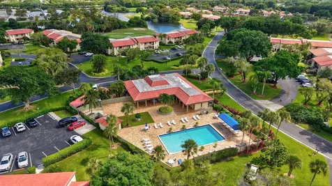 8450 Casa Del Lago Boca Raton FL 33433