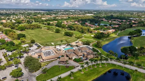 8450 Casa Del Lago Boca Raton FL 33433