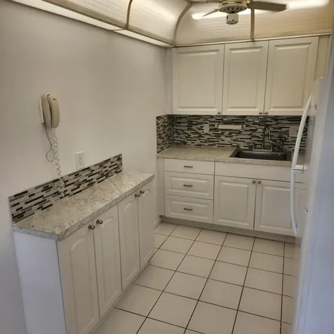 106 Coventry West Palm Beach FL 33417