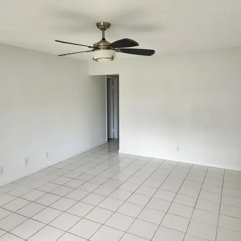 106 Coventry West Palm Beach FL 33417