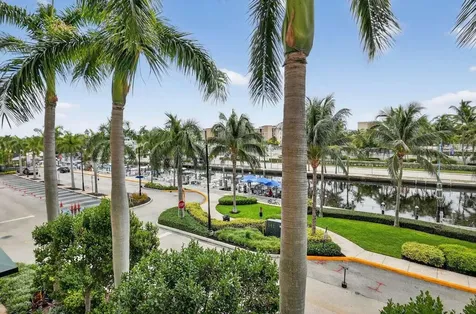 625 Casa Loma Boulevard Boynton Beach FL 33435