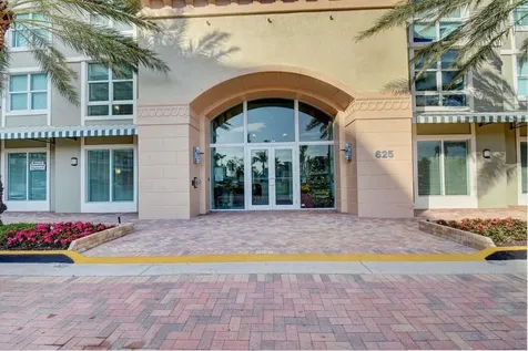 625 Casa Loma Boulevard Boynton Beach FL 33435