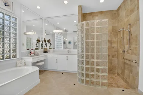 10685 Whitewind Circle Boynton Beach FL 33473