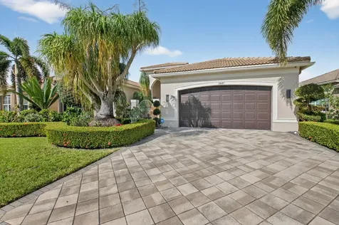 10685 Whitewind Circle Boynton Beach FL 33473