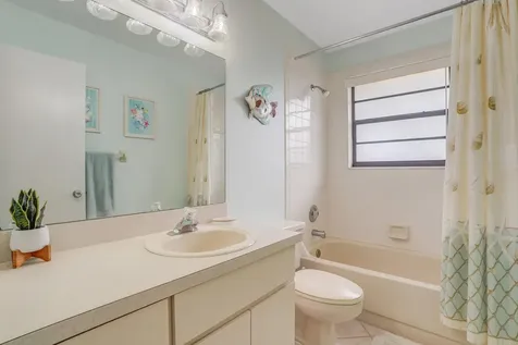 8020 Se Villa Circle Hobe Sound FL 33455