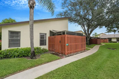 8020 Se Villa Circle Hobe Sound FL 33455