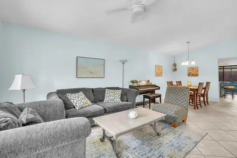 8020 Se Villa Circle Hobe Sound FL 33455