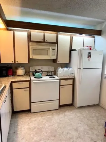 3516 Whitehall Drive West Palm Beach FL 33401