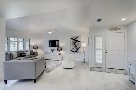 6 Lexington Lane Palm Beach Gardens FL 33418