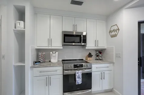 6 Lexington Lane Palm Beach Gardens FL 33418