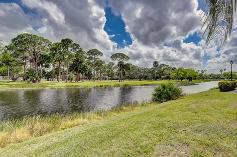 6 Lexington Lane Palm Beach Gardens FL 33418
