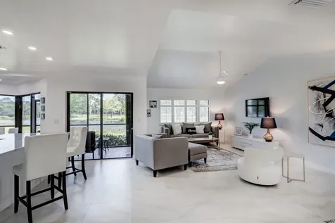 6 Lexington Lane Palm Beach Gardens FL 33418
