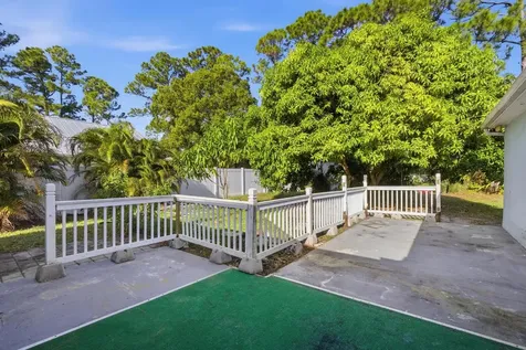 1273 Sw Glastonberry Avenue Port Saint Lucie FL 34953