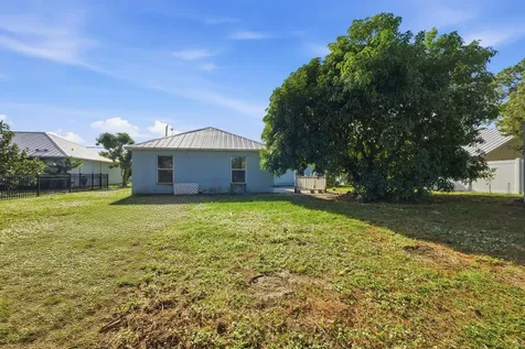 1273 Sw Glastonberry Avenue Port Saint Lucie FL 34953