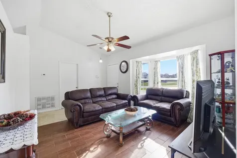 1273 Sw Glastonberry Avenue Port Saint Lucie FL 34953