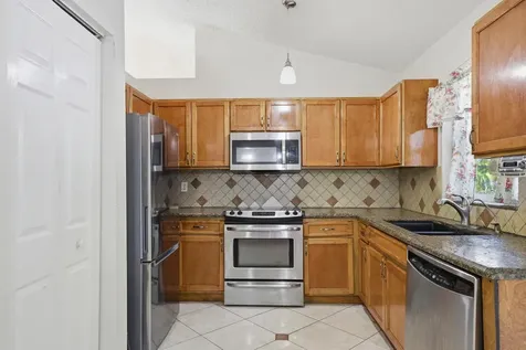 1273 Sw Glastonberry Avenue Port Saint Lucie FL 34953
