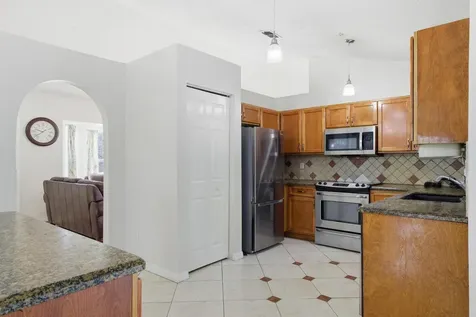 1273 Sw Glastonberry Avenue Port Saint Lucie FL 34953