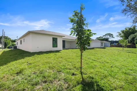 6011 Bamboo Drive Fort Pierce FL 34982
