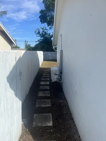 5706 Candlewood Avenue Mangonia Park FL 33407