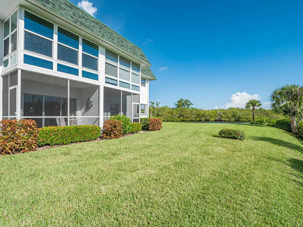2800 Indian River Boulevard Vero Beach FL 32960