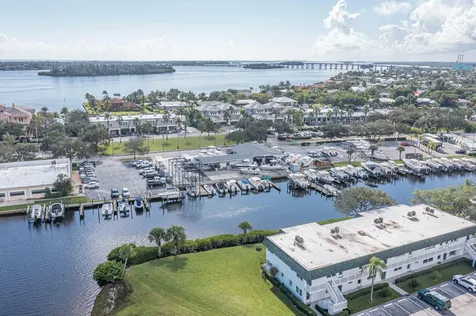 2800 Indian River Boulevard Vero Beach FL 32960