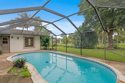 8675 Nw 28th Drive Coral Springs FL 33065