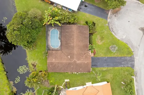 8675 Nw 28th Drive Coral Springs FL 33065