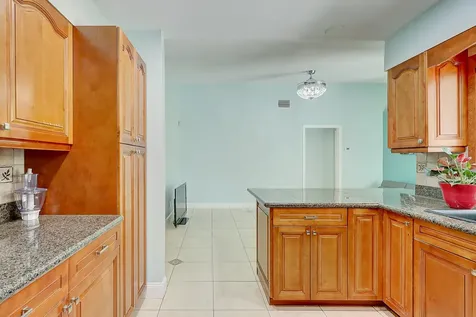 238 SW Grove Avenue Port Saint Lucie FL 34983