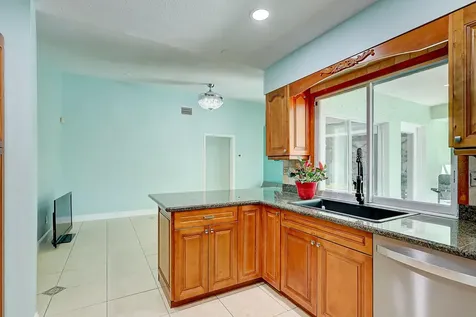 238 SW Grove Avenue Port Saint Lucie FL 34983